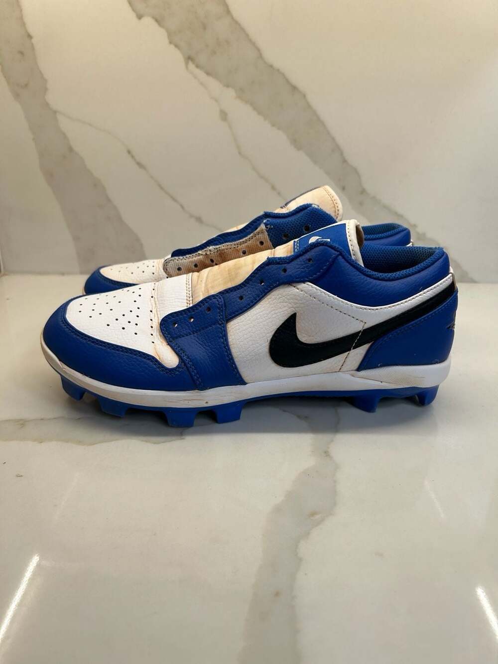 Jordan Air Jordan 1 Retro MCS Low Royal Blue White Cleats (Size: 9)